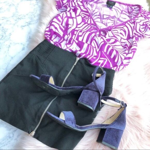 EUC Nicole by Nicole Miller Purple Printed Flutter Top Small - Picture 1 of 6